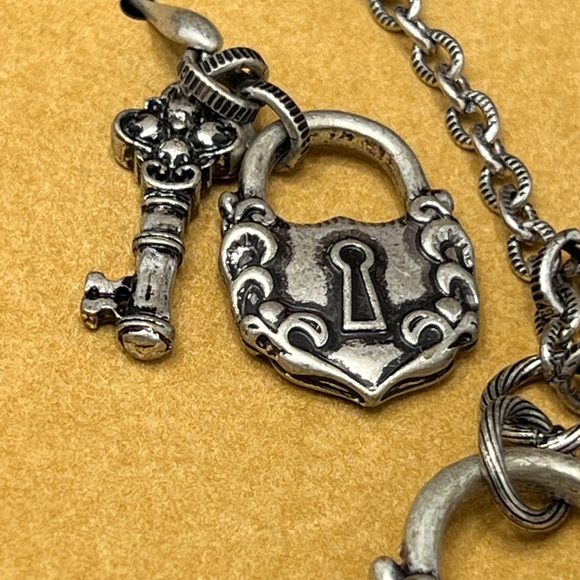 Patricia Nash Silver Tone Jewelry Set - Picture 5 of 7